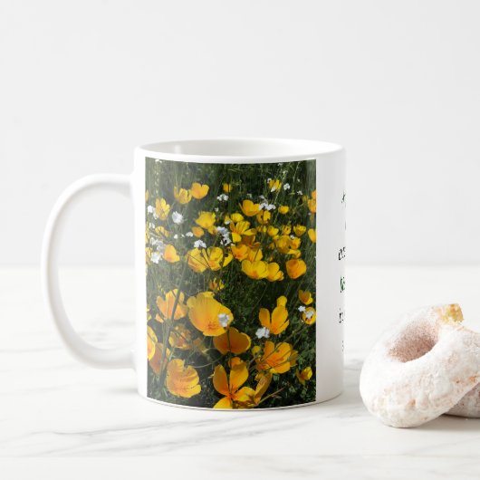 Feld der Mohnblumen-Bibel-Vers-Tasse Kaffeetasse (Mit Donut)