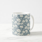 Feld der Poppies Creme auf blau Kaffeetasse (VorderseiteRechts)