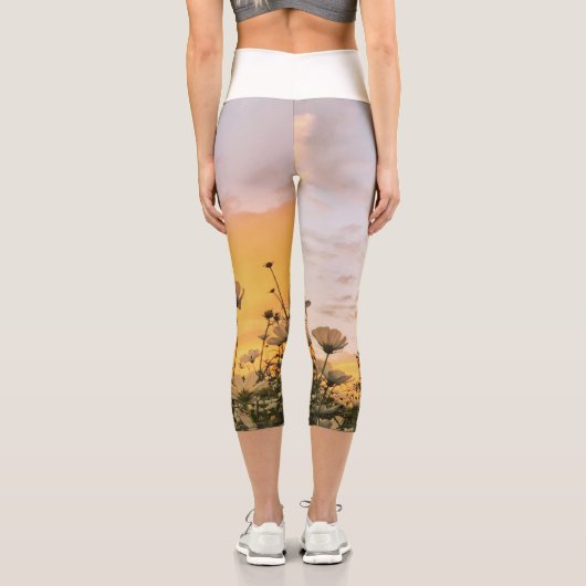 Feld mit Blume Capri Leggings (Rückseite)