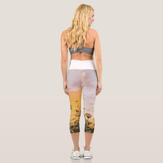 Feld mit Blume Capri Leggings (Rückseite)