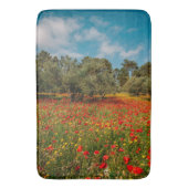 Feld mit Blume und Bäumen Badematte (Vorderseite Vertikal)