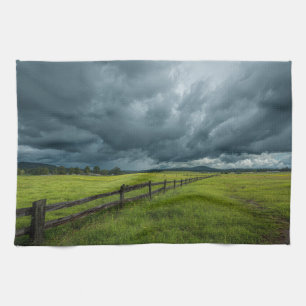 Feld mit Holzzaun Geschirrtuch