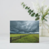 Feld mit Holzzaun Postkarte (Stehend Vorderseite)