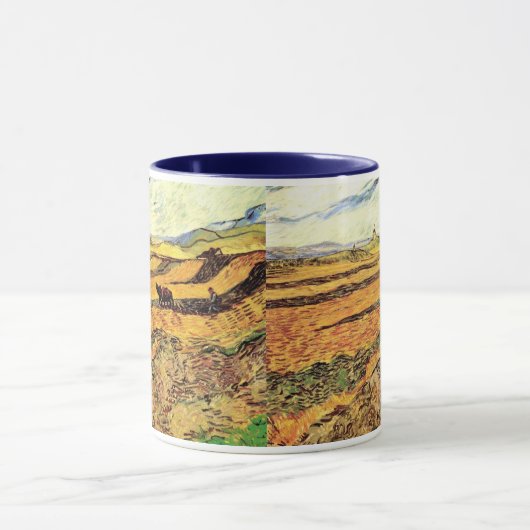 Feld mit Plowman und Mill von Vincent van Gogh Tasse (Zentrum)