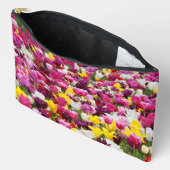 Feld mit Tulpen Zubehörtasche (Offen)