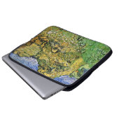 Feld mit Weizenstapeln, Vincent van Gogh. Laptopschutzhülle (Vorne Knopf)