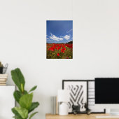 Feld voller roter Blume Poster (Heimbüro)