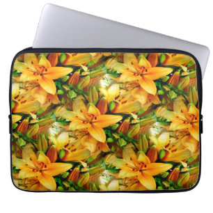 Felder von Lilies...... Laptopschutzhülle