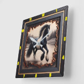 Feldgalopp: Sinti und Roma-Vanner aus Holz Quadratische Wanduhr (Winkel)