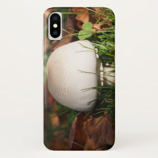 Feldpilz im Gras Case-Mate iPhone Hülle