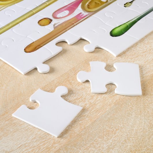 Feline Amidt ein lebendiges Blütenblut Puzzle (Seite)