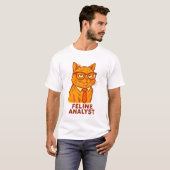 Feline Analyst – Funny Retro Cat Gift T-Shirt (Vorne ganz)