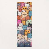 Feline Fantasy: Niedliche Anime Cats Galore Yogamatte (Vorderseite)