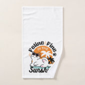 Feline Fine in the Sunshine - Entspannte Tropenkat Badhandtuch Set (Handtuch)