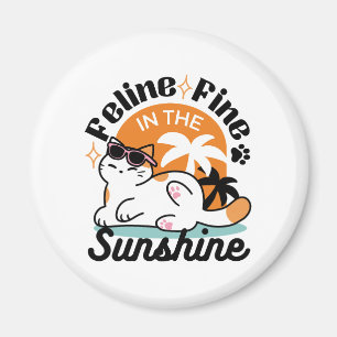 Feline Fine in the Sunshine - Entspannte Tropenkat Magnet