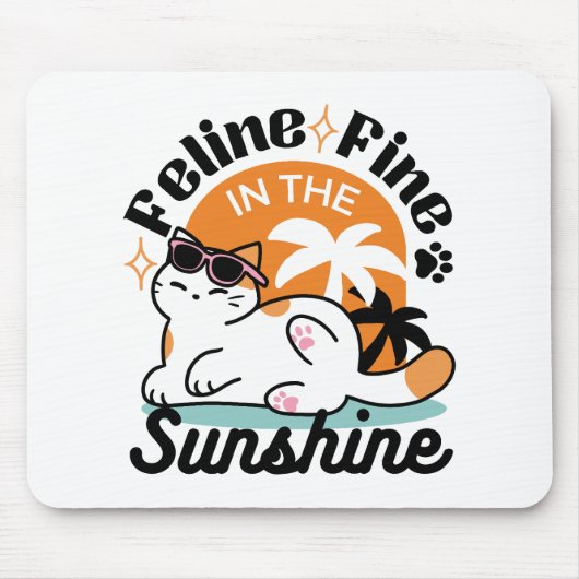 Feline Fine in the Sunshine - Entspannte Tropenkat Mousepad (Vorne)