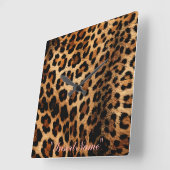 Feline Freckles Quadratische Wanduhr (Winkel)