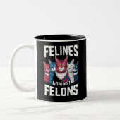 Felines gegen Felsen Zweifarbige Tasse (Links)