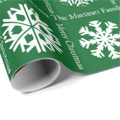Feliz Navidad Add Family Recipients Name Christmas Geschenkpapier (Rolleneckpunkt)