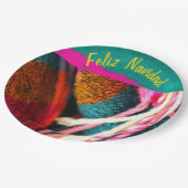 Feliz Navidad Fiesta on Pink & Green Sarape Pappteller (Schrägansicht)
