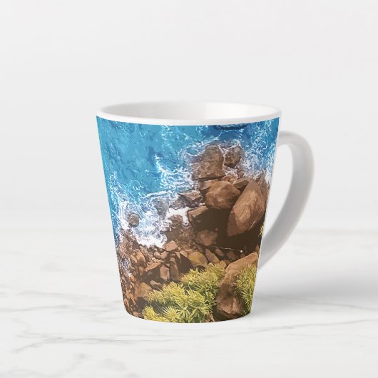 Felsen im Meer, über Sicht 1 Milchtasse (Rechte Ecke)