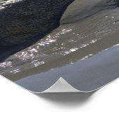 Felsen im Ozean Poster (Ecke)