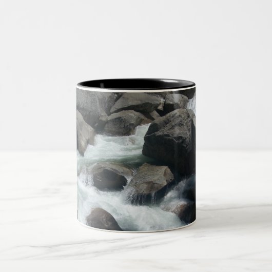 Felsen - Merced Fluss Zweifarbige Tasse (Mittel)