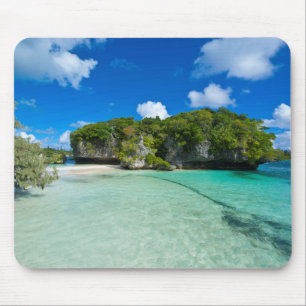 Felseninsel am Strand Mousepad