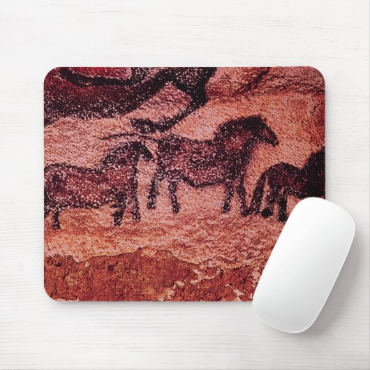 Felsenmalerei von tarpans, c.17000 BC Mousepad (Mit Mouse)
