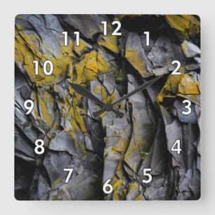 Felsenwand mit weißer Grenze Quadratische Wanduhr