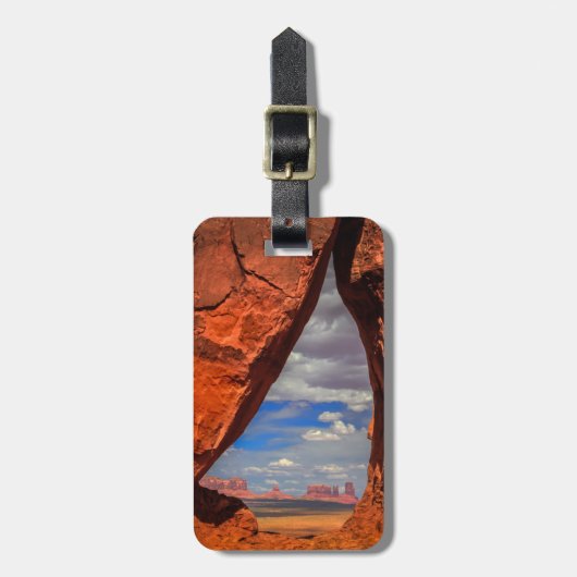 Felsfenster zum Monument Valley, AZ Gepäckanhänger (Vorderseite vertikal)