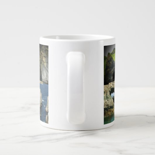 Felsformationen und Höhlen in Alaska Collage Jumbo-Tasse (Rückseite)