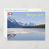 Felsgebirge, die in Maligne Lake reflektieren Postkarte (Vorne/Hinten)