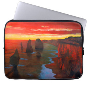 Felsige Küste am Sonnenuntergang Laptopschutzhülle