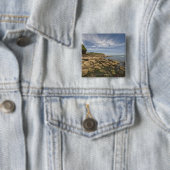 Felsige Küste mit dem Motorboot-Reisen Button (Beispiel)