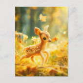 Felt Fawn in Sunny Clearing mit Schmetterling Postkarte (Vorderseite)