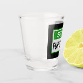 Femaler Handel stoppen Grün Schnapsglas (Links)