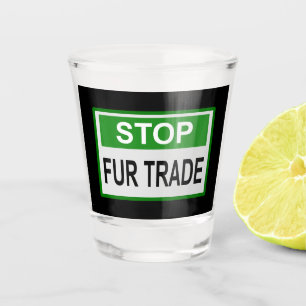 Femaler Handel stoppen Grün Schnapsglas