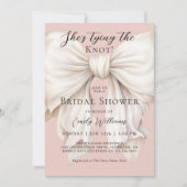 Feminine Bow Sie bindet das Brautparty des Knotens Einladung (Vorderseite)