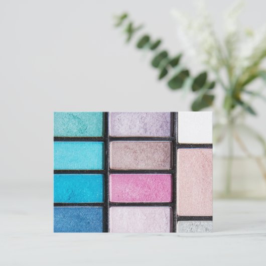 Feminine Colorful Makeup Artist Postkarte (Stehend Vorderseite)
