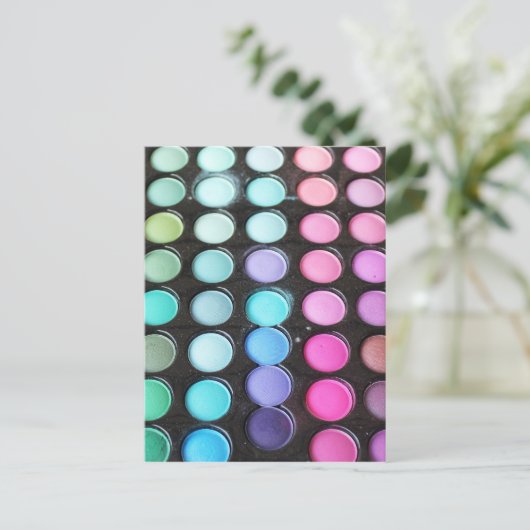 Feminine Colorful Makeup Artist Postkarte (Stehend Vorderseite)