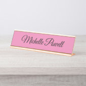 Feminine Pink Trendy Script Modern Plain Schreibtischnamensplakette (Vorderseite )
