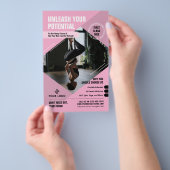 Feminine Pink Yoga Studio Trainer Marketing Foto Flyer (Handgriff)