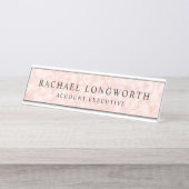 Feminine rosa Marmormuster mit Namen und Titel Schreibtischnamensplakette (Vorderseite )