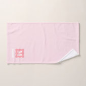 Feminine Rosa Minimalistisch Chic Monogram Name Badhandtuch Set (Handtuch)