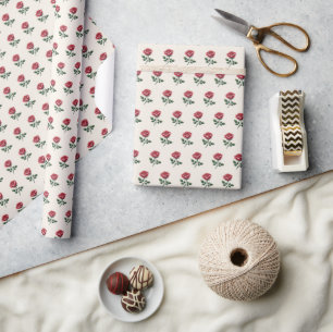 Feminine rosa Wasserfarben-Rosen auf weichem Creme Geschenkpapier