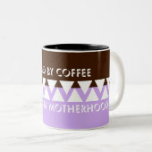 Feminine Striped Typografy | Mama des Kaffees Zweifarbige Tasse (VorderseiteRechts)