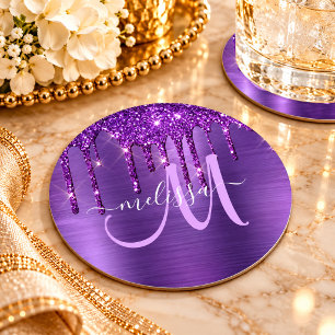 Femininer lila Glitter-Pinsel Metall-Monogramm Runder Pappuntersetzer