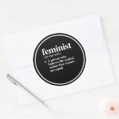 Feministische Definition - Eine Person, die Frauen Runder Aufkleber (Umschlag)
