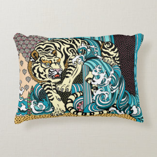 Feng Shui White Tiger Accent Pillow Dekokissen